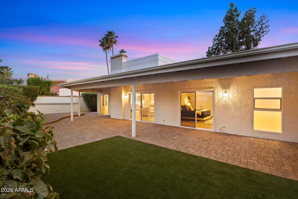 Image 21 of property listing at 8925 N 83RD Street, Scottsdale, AZ 85258