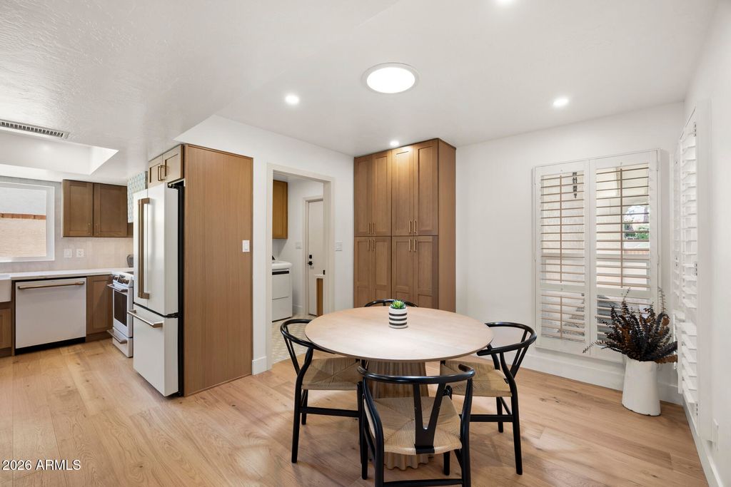 Image 6 of property listing at 8925 N 83RD Street, Scottsdale, AZ 85258