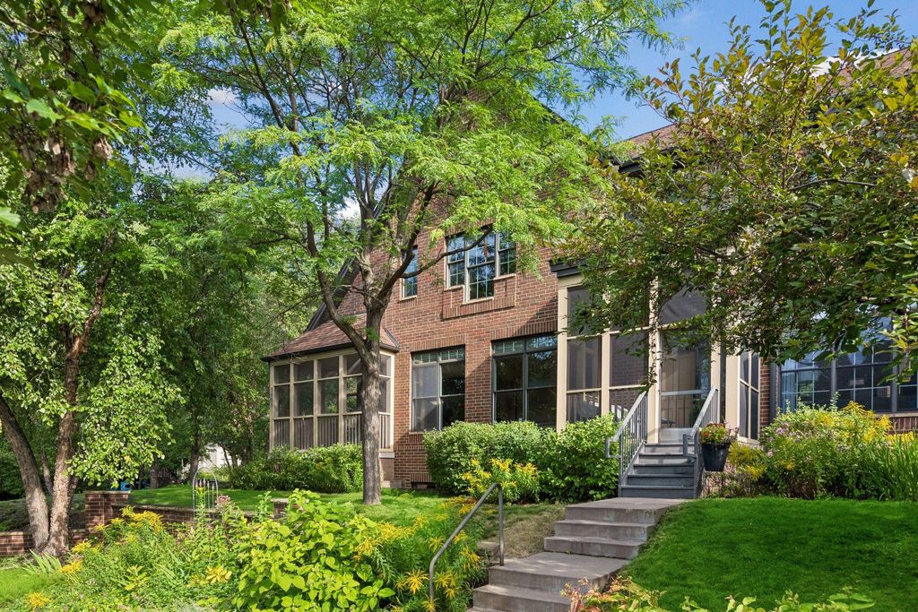 1401 Franklin Avenue SE, Minneapolis, MN 55414 — photo 2