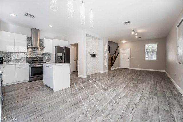 2647 Good Fellows Street, Las Vegas, NV 89135