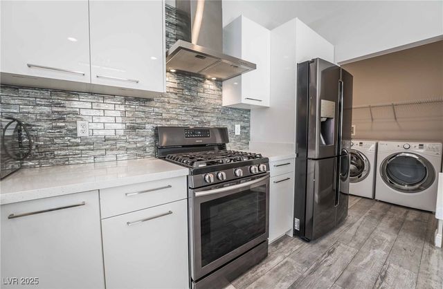 2647 Good Fellows Street, Las Vegas, NV 89135