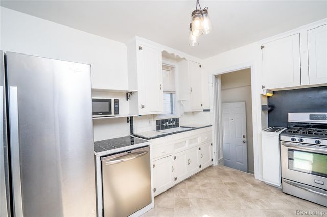 441 Jewell Street, Ferndale, MI 48220