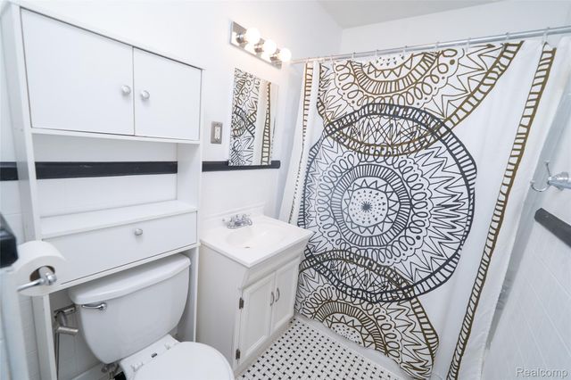 441 Jewell Street, Ferndale, MI 48220