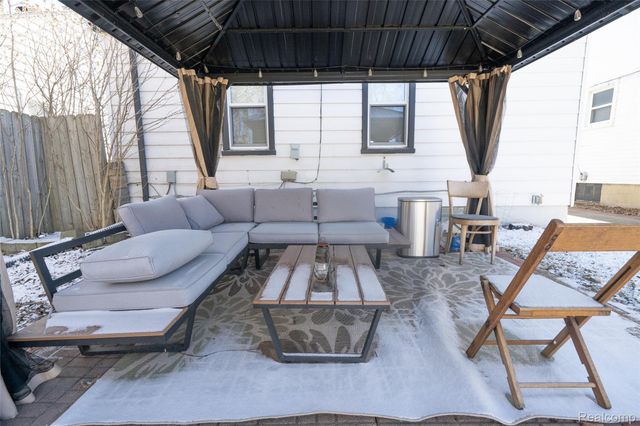 441 Jewell Street, Ferndale, MI 48220