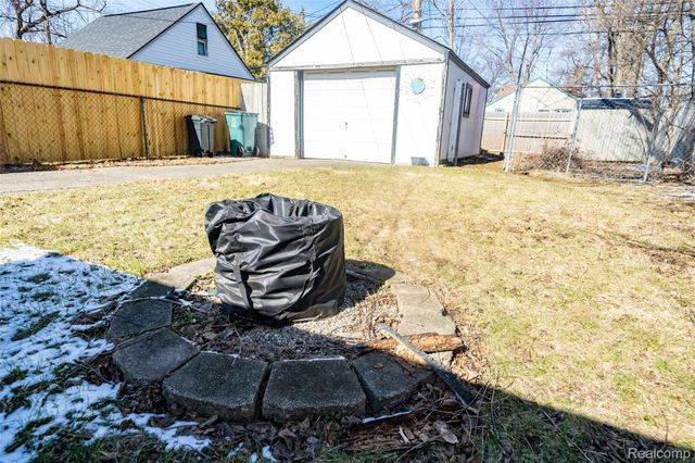 441 Jewell Street, Ferndale, MI 48220