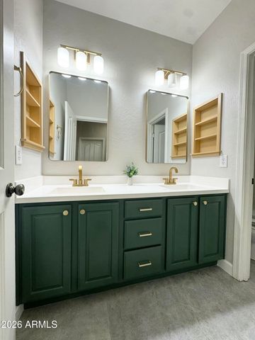 2997 E AGRITOPIA Loop N, Gilbert, AZ 85296