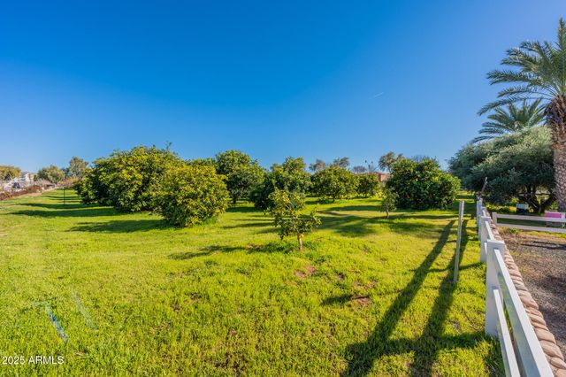 2997 E AGRITOPIA Loop N, Gilbert, AZ 85296