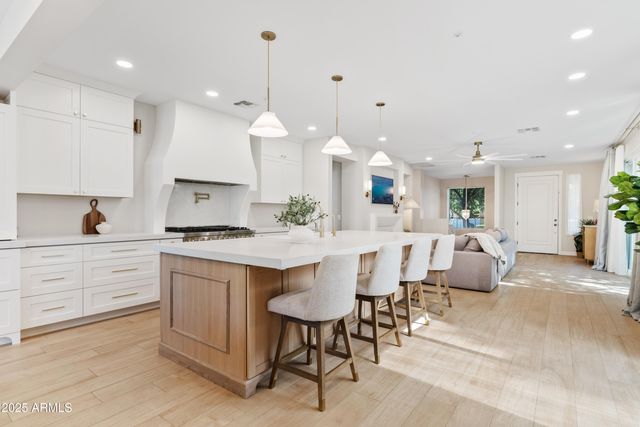 2997 E AGRITOPIA Loop N, Gilbert, AZ 85296