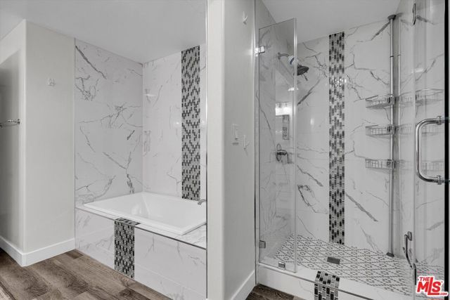 810 S Lucerne Boulevard 203, Los Angeles, CA 90005