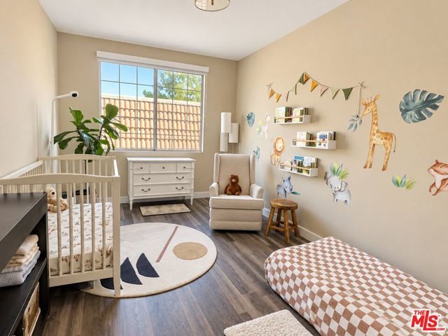 810 S Lucerne Boulevard 203, Los Angeles, CA 90005