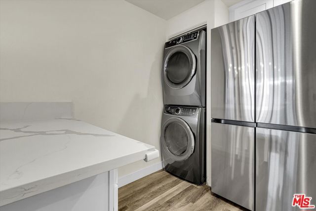 810 S Lucerne Boulevard 203, Los Angeles, CA 90005