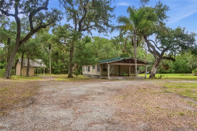 1900 RETREAT ROAD, Geneva, FL 32732