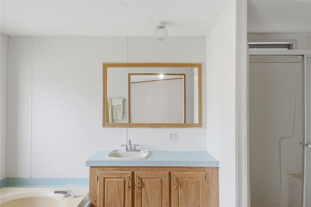 1900 RETREAT ROAD, Geneva, FL 32732