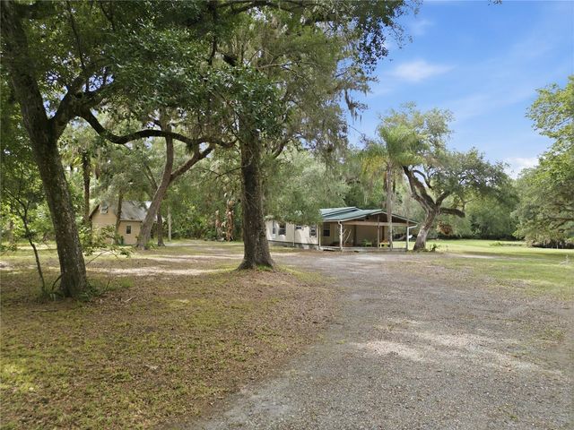 1900 RETREAT ROAD, Geneva, FL 32732