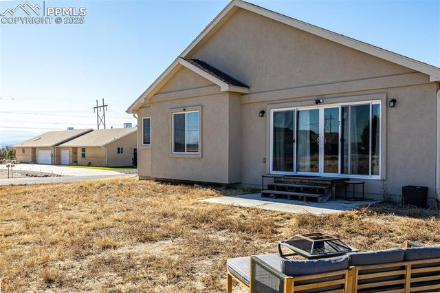 395 W Coral Drive, Pueblo, CO 81007