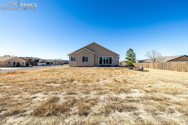 395 W Coral Drive, Pueblo, CO 81007