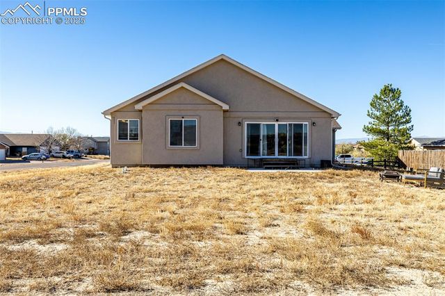 395 W Coral Drive, Pueblo, CO 81007