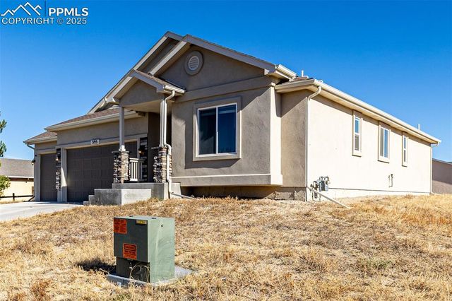 395 W Coral Drive, Pueblo, CO 81007