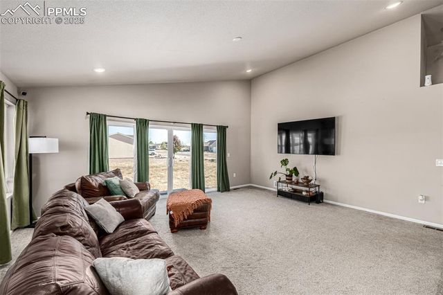 395 W Coral Drive, Pueblo, CO 81007