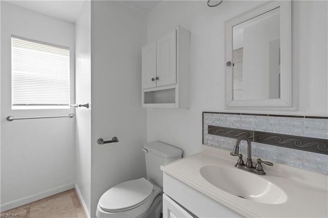 1008 Rowe ST, Hampton, VA 23669