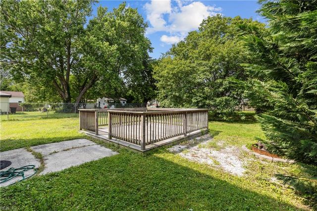 1008 Rowe ST, Hampton, VA 23669