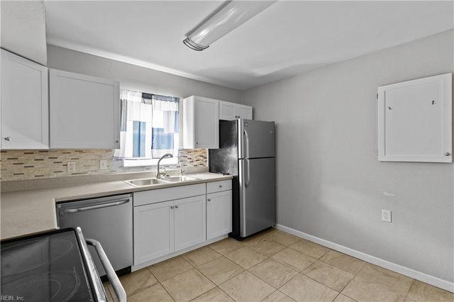 1008 Rowe ST, Hampton, VA 23669