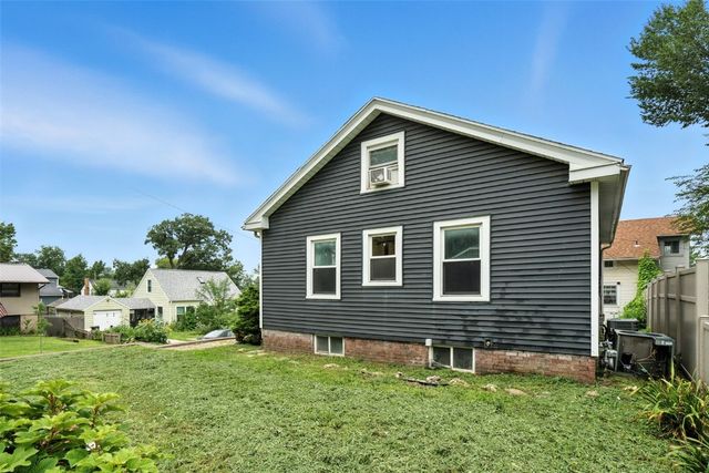 826 Wellington Street SE, Cedar Rapids, IA 52403