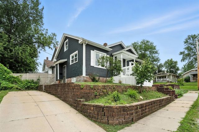 826 Wellington Street SE, Cedar Rapids, IA 52403
