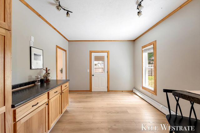 301 W Montcalm Street, Greenville, MI 48838