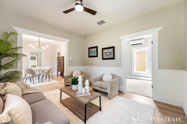 301 W Montcalm Street, Greenville, MI 48838