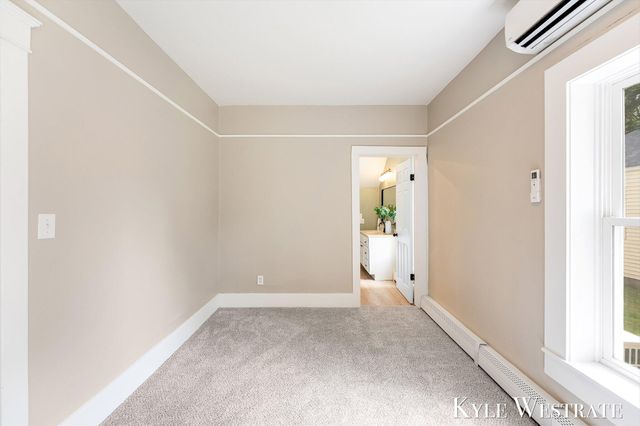 301 W Montcalm Street, Greenville, MI 48838