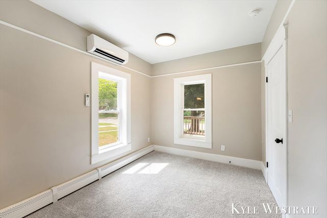 301 W Montcalm Street, Greenville, MI 48838