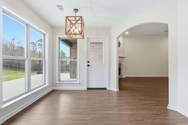 5462 HERITAGE VALLEY Drive, Benton, AR 72019