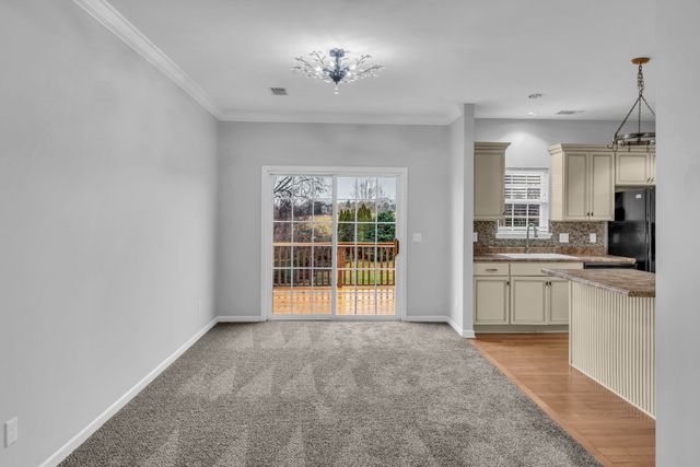 818 W Sagewood Dr, Gallatin, TN 37066