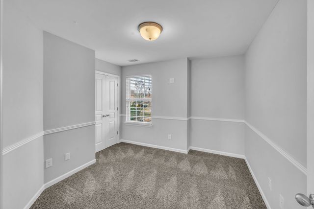 818 W Sagewood Dr, Gallatin, TN 37066