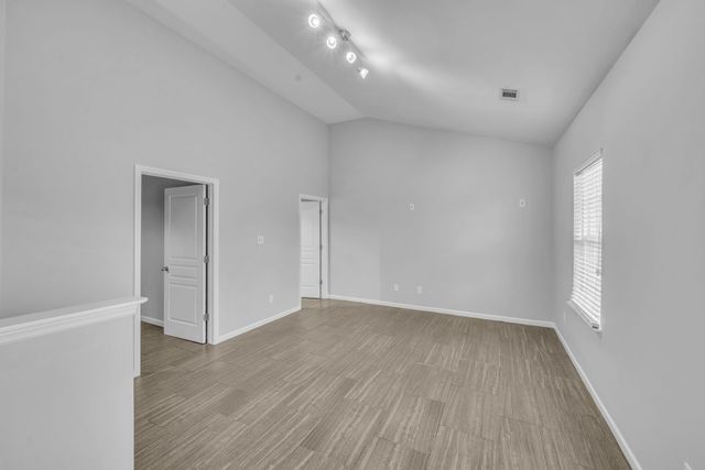 818 W Sagewood Dr, Gallatin, TN 37066