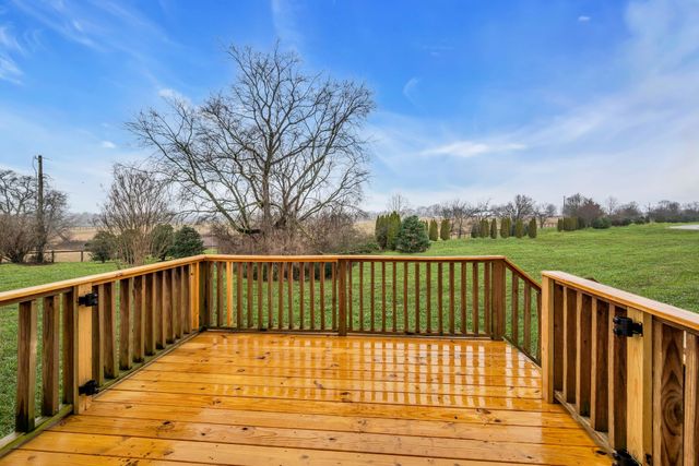 818 W Sagewood Dr, Gallatin, TN 37066