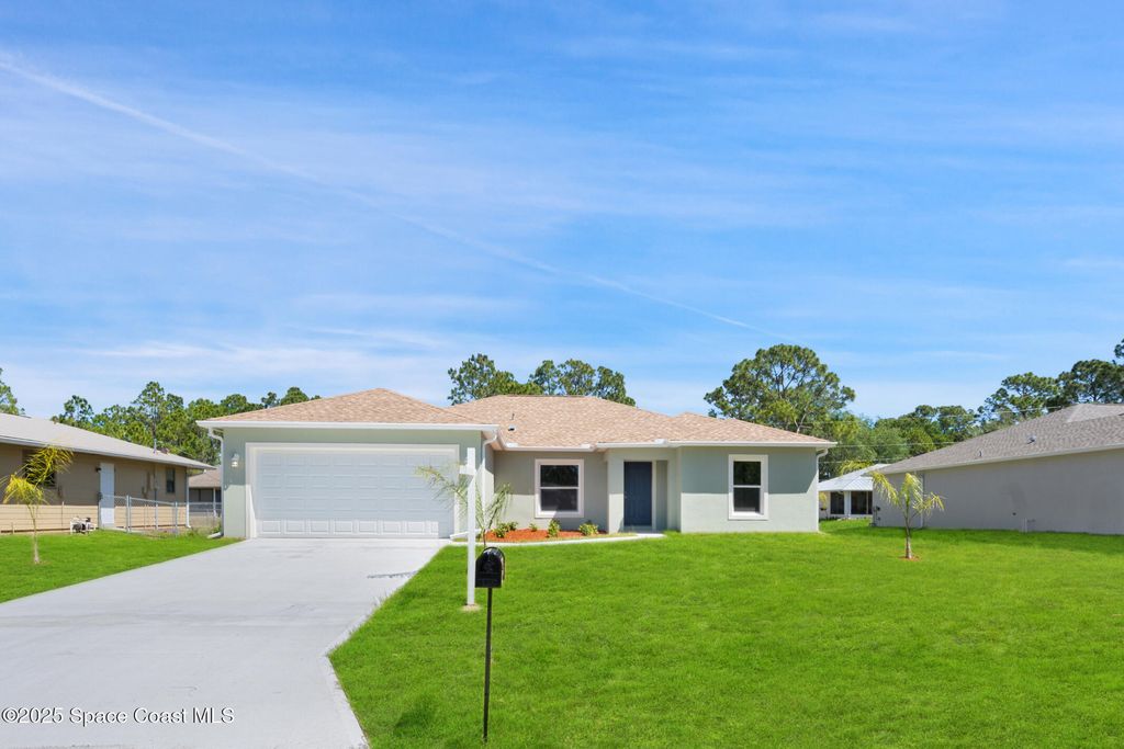 723 Geddes Street SW, Palm Bay, FL 32908