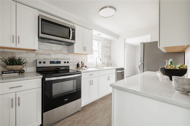 78 South Avenue, Manchester, NY 14548