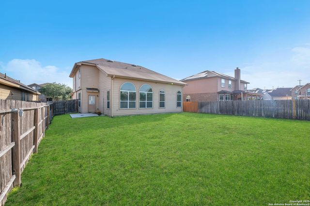 9714 Common Law, Converse, TX 78109