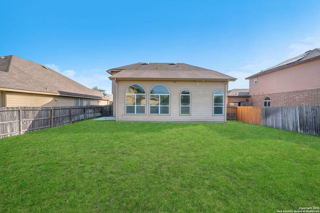 9714 Common Law, Converse, TX 78109