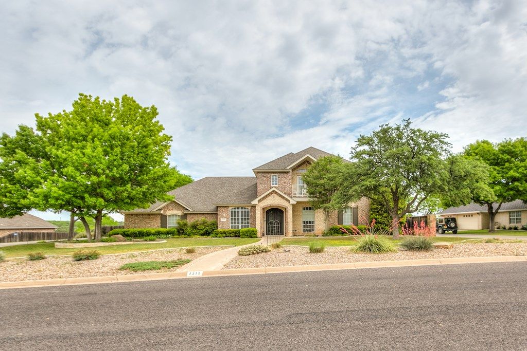 Image 39 of property listing at 1218 Ashford Dr, San Angelo, TX 76901