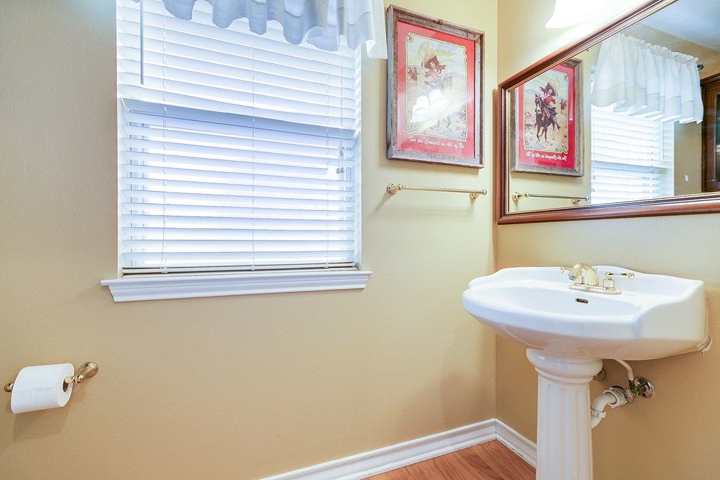 Image 43 of property listing at 1218 Ashford Dr, San Angelo, TX 76901