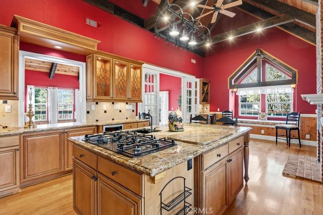 28070 West Shore Road, Lake Arrowhead, CA 92352