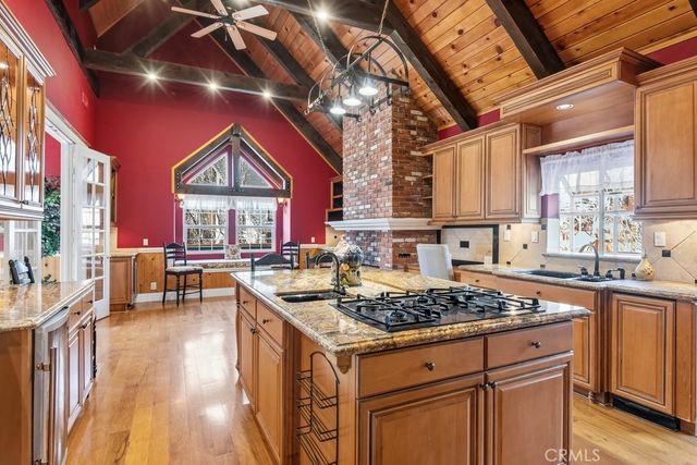 28070 West Shore Road, Lake Arrowhead, CA 92352