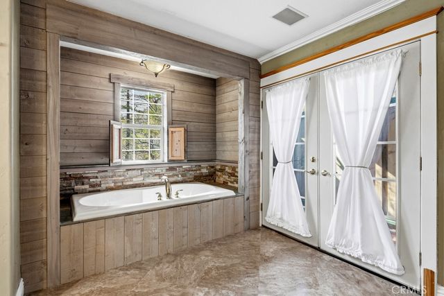 28070 West Shore Road, Lake Arrowhead, CA 92352