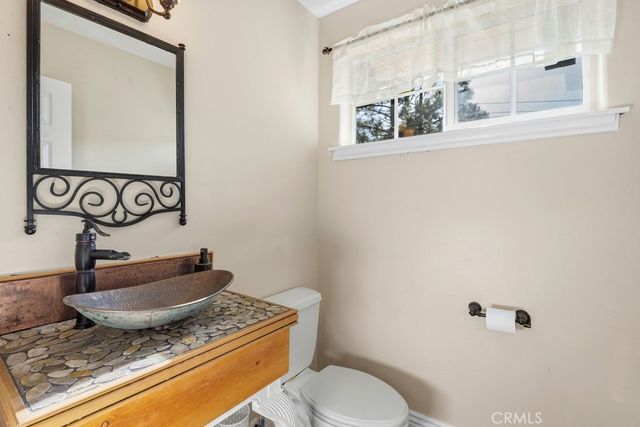 28070 West Shore Road, Lake Arrowhead, CA 92352