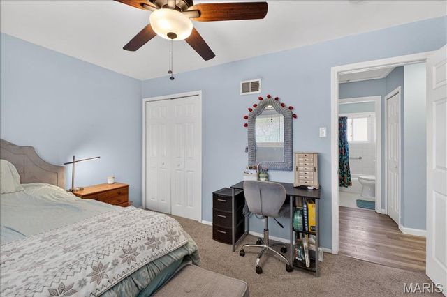 10433 Leitrim Drive, St Louis, MO 63123