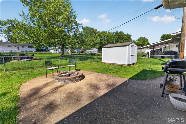 10433 Leitrim Drive, St Louis, MO 63123