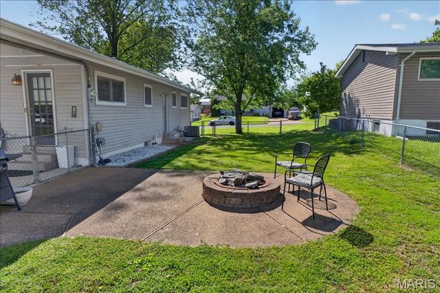 10433 Leitrim Drive, St Louis, MO 63123